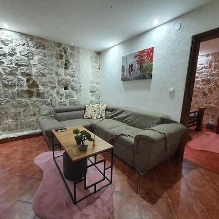Little Bay Apartments كوتور المظهر الخارجي الصورة