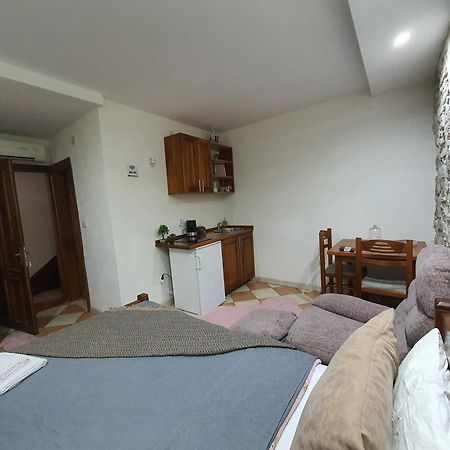Little Bay Apartments كوتور المظهر الخارجي الصورة