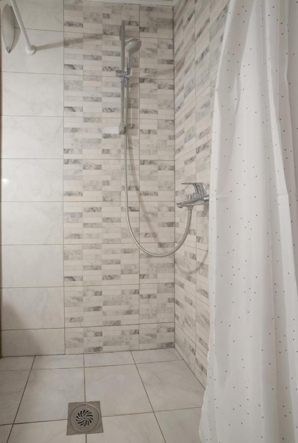 Little Bay Apartments كوتور المظهر الخارجي الصورة